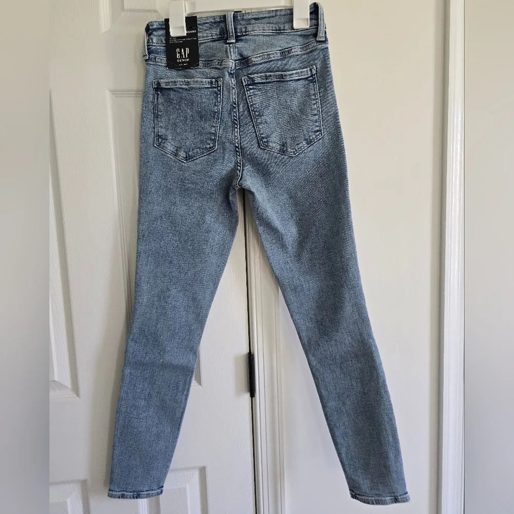 NWT Gap High Rise Universal Legging - Picture 4 of 6